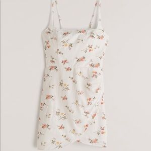 NWT Abercrombie & Fitch Faux Wrap Dress